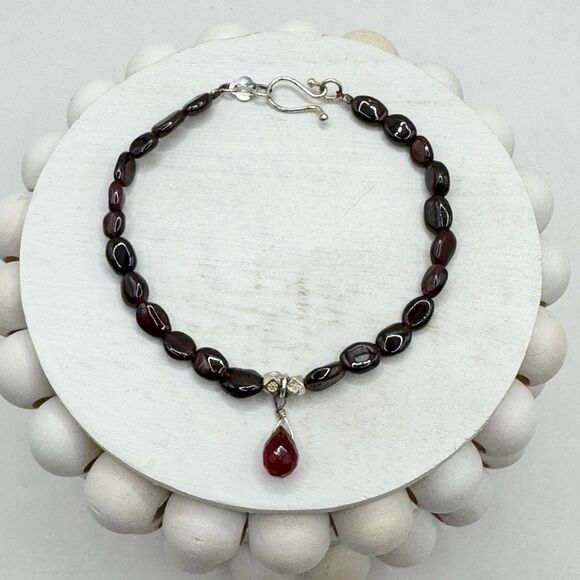 Garnet Beaded Bracelet Briolette Dangle Sterling Silver Clasp 7 1/2” Gem Stones - Picture 3 of 15